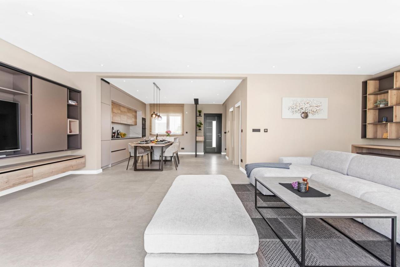 Villa Dafna Poreč Exteriör bild