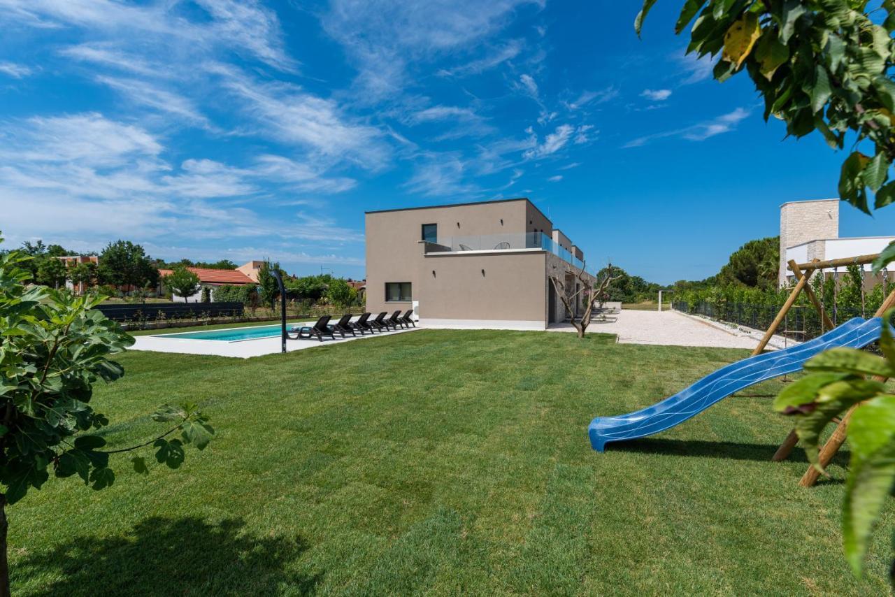 Villa Dafna Poreč Exteriör bild