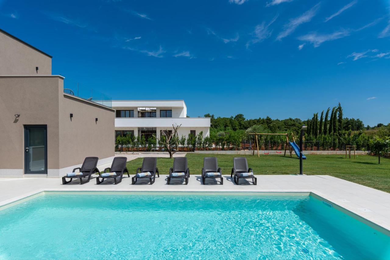Villa Dafna Poreč Exteriör bild